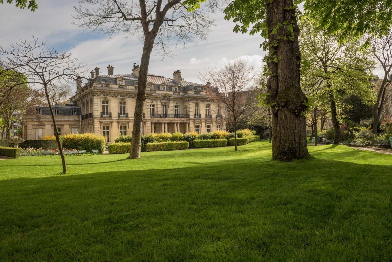 Façade de l'Hôtel Salomon de Rothschild, côté jardin