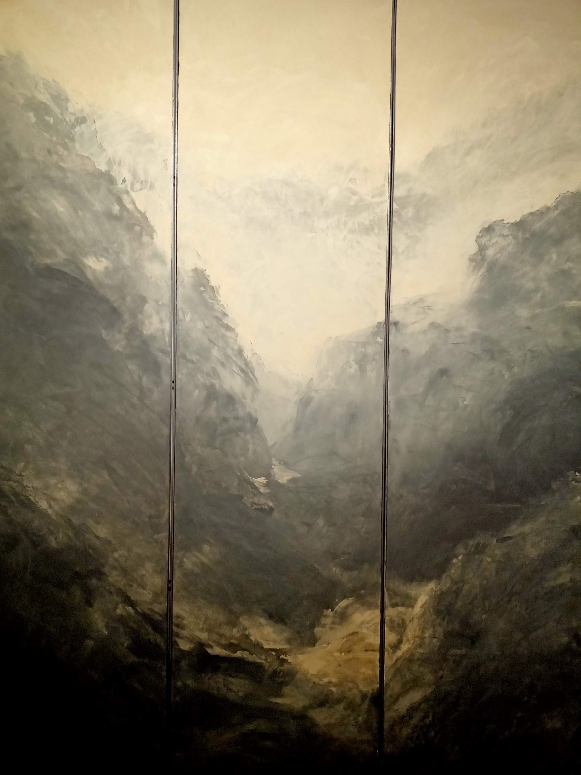 Lieu, montagne. Triptyque, peinture acrylique et cire sur toile marouflée, 2017. Martine Dubilé
